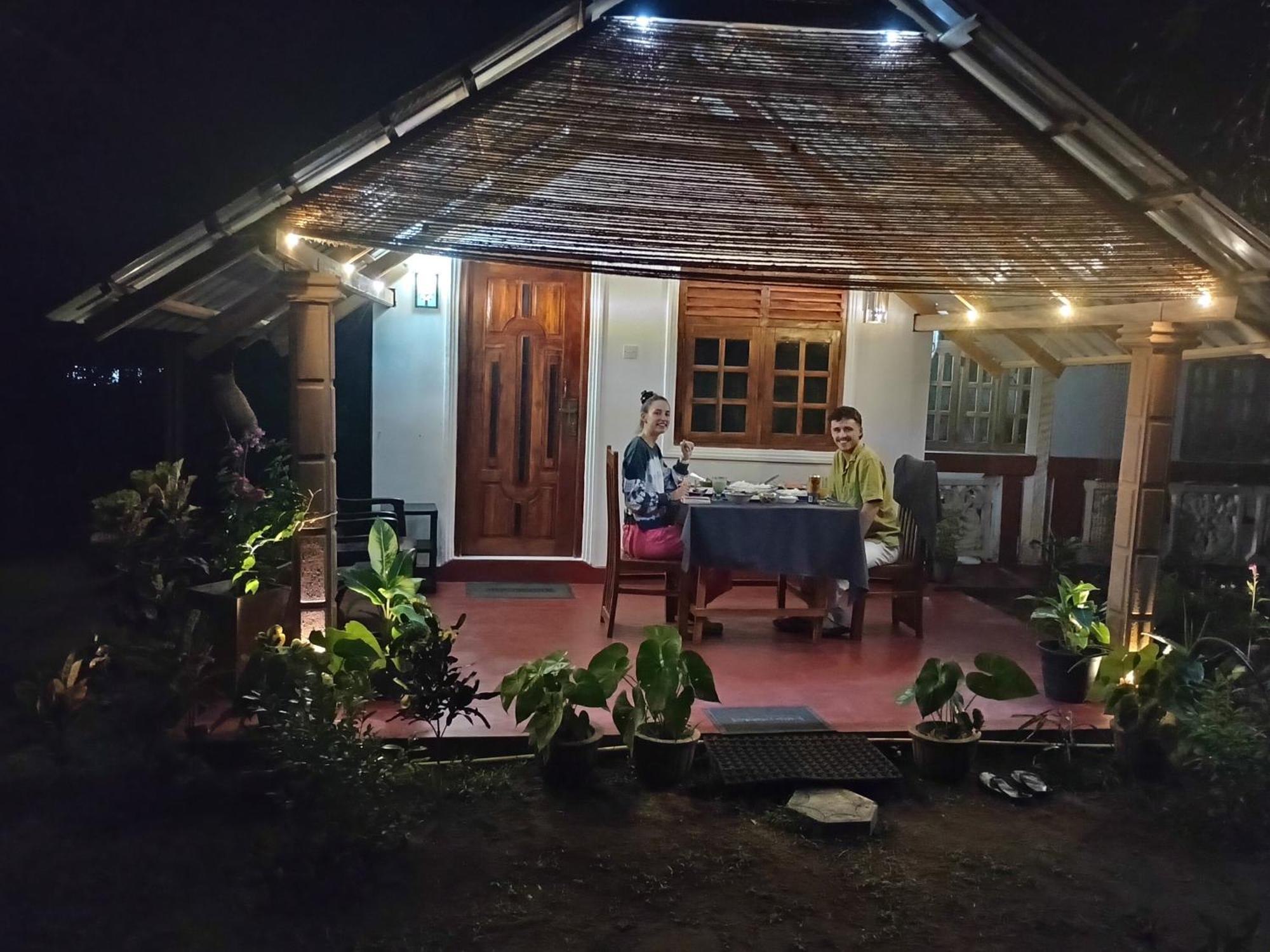 Jungle Eco Lodge & Safari Сигирия Экстерьер фото